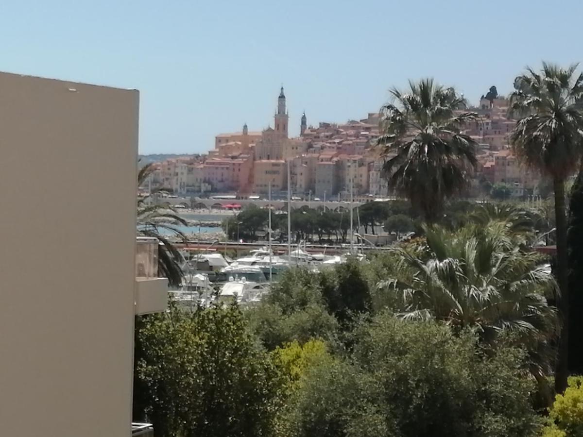 Joli Studio Bord De Mer, Clim, Balcon, Parking Prive Menton Eksteriør billede